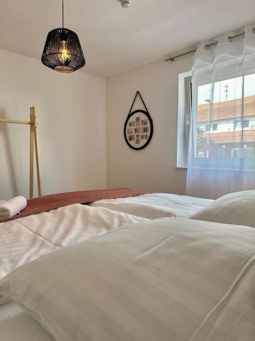 Amao-Pearl I Comfort Suite I 94Qm I Kingsize-Bett I Exklusiv Mit Balkon & Tiefgarage I Aufzug オフェンブルク エクステリア 写真