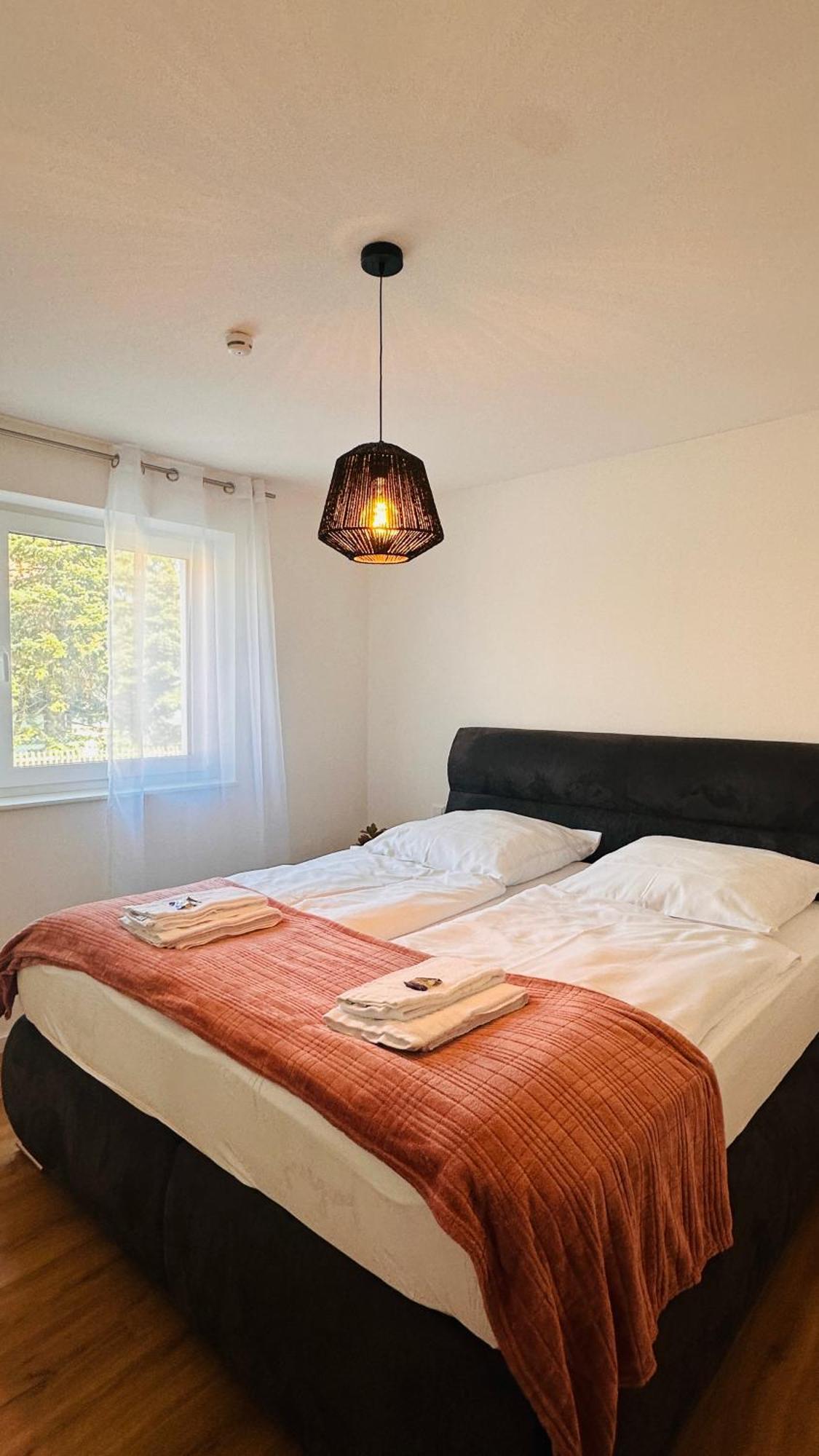 Amao-Pearl I Comfort Suite I 94Qm I Kingsize-Bett I Exklusiv Mit Balkon & Tiefgarage I Aufzug オフェンブルク エクステリア 写真