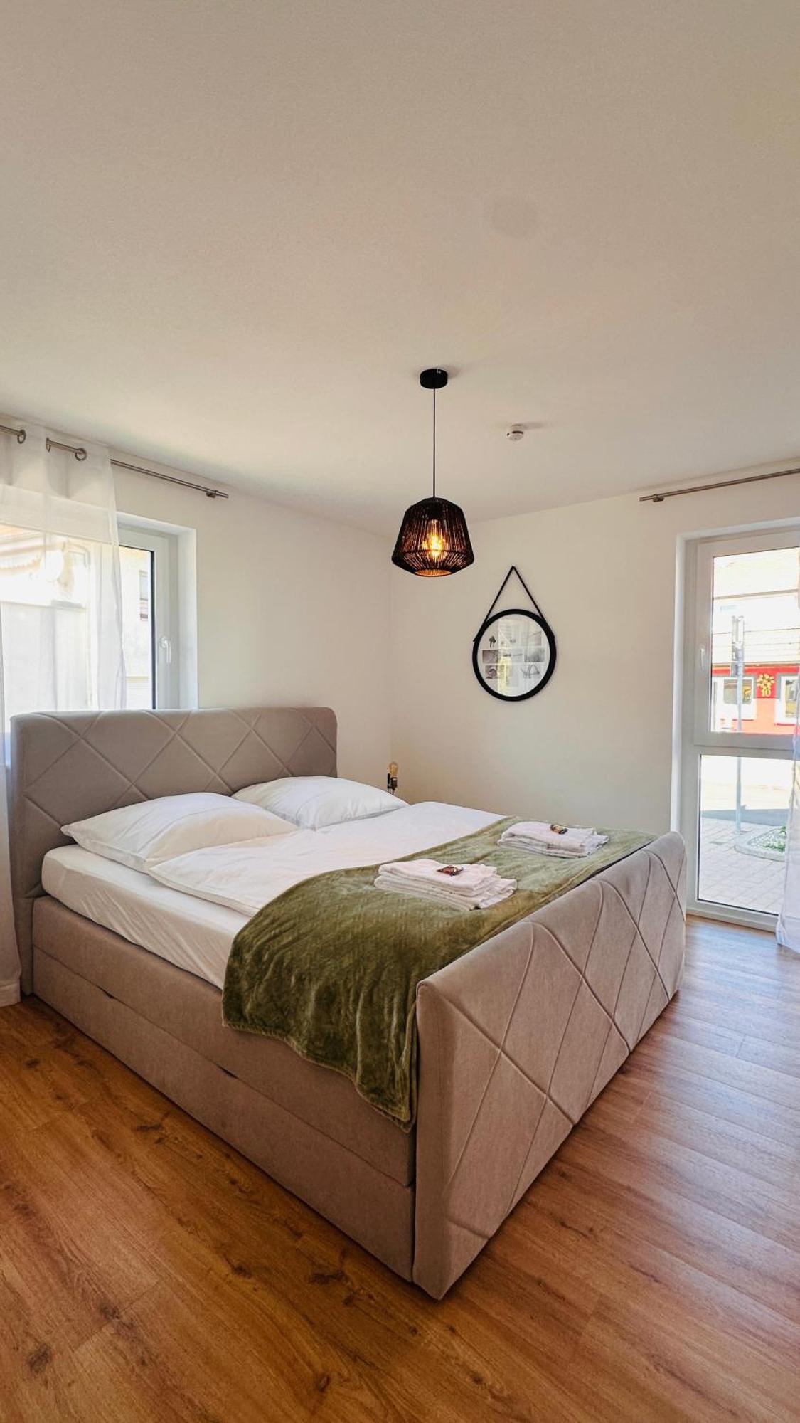 Amao-Pearl I Comfort Suite I 94Qm I Kingsize-Bett I Exklusiv Mit Balkon & Tiefgarage I Aufzug オフェンブルク エクステリア 写真